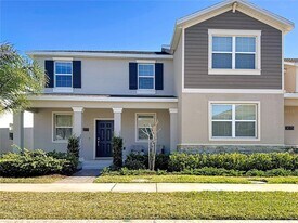 3077 Ella Wy in St. Cloud, FL - Building Photo