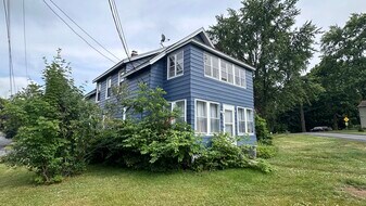 1817 Hillside Ave, Unit 2nd Floor in Schenectady, NY - Building Photo