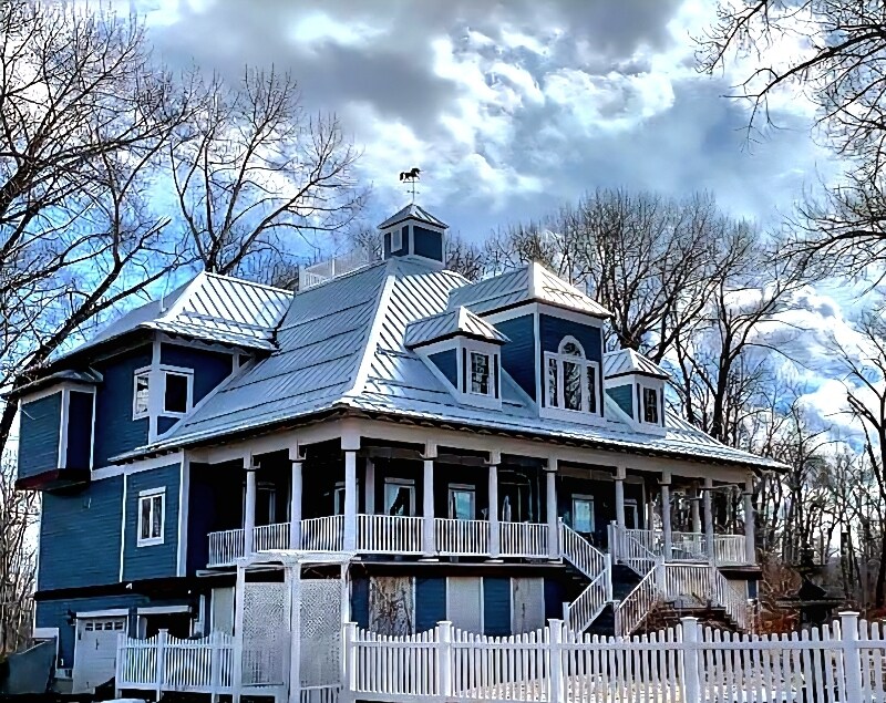 135 Hideaway Dr in Bozeman, MT - Foto de edificio