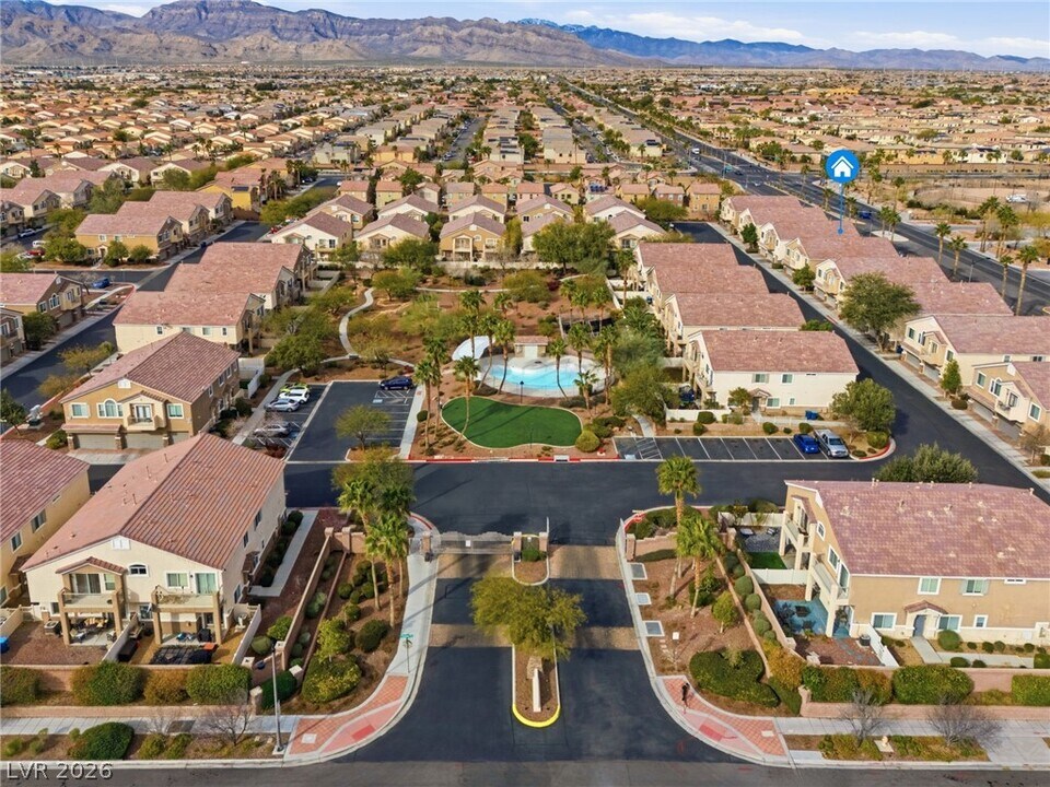 9124 Bushy Tail Ave in Las Vegas, NV - Building Photo