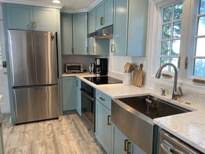 18 Central St in Marblehead, MA - Building Photo - Building Photo