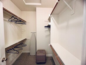 4106 W Kling St in Burbank, CA - Building Photo - Building Photo