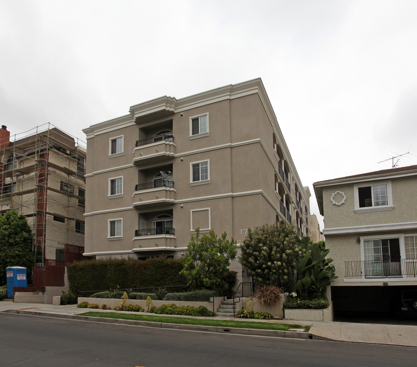 Residential Condominiums in Los Angeles, CA - Building Photo