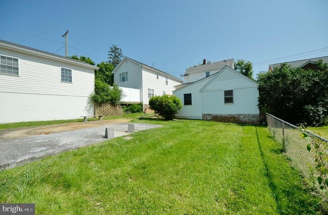 31 W Whitlock Ave in Winchester, VA - Building Photo - Building Photo