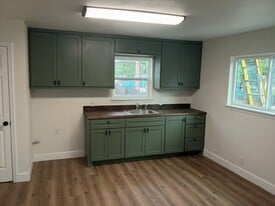 Tanglewood Manor Apartments in Conroe, TX - Building Photo