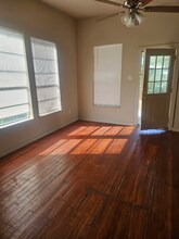 226 Topeka Blvd in San Antonio, TX - Foto de edificio - Building Photo