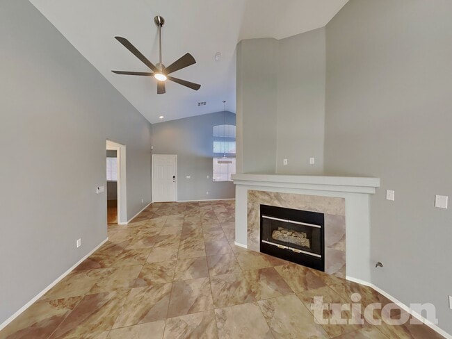 2030 Maui Surf Ave in North Las Vegas, NV - Building Photo - Building Photo