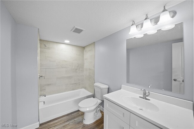 property at 1735 Merriman Rd