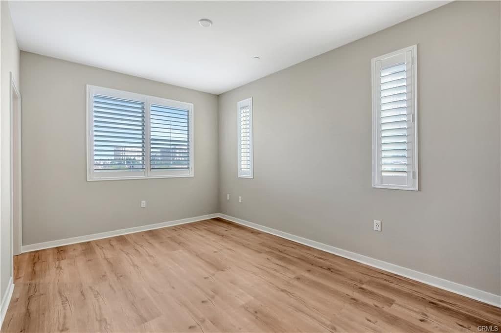 105 Bowery in Irvine, CA - Building Photo