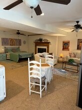 7604 Berkshire Blvd, Unit Furnished Studio in Powell, TN - Building Photo - Building Photo