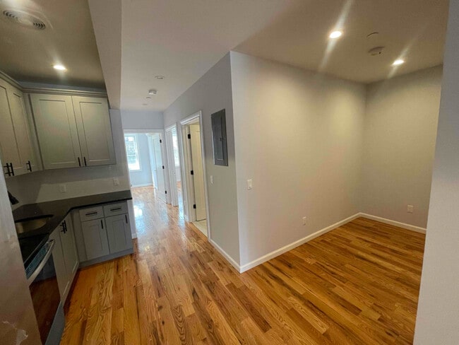 442 Fountain Ave-Unit -3 in Brooklyn, NY - Building Photo - Building Photo