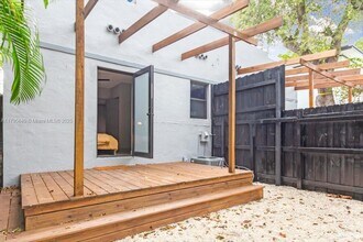 511 NE 62nd St in Miami, FL - Building Photo - Building Photo