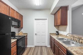 Millstone Place in Florence, SC - Foto de edificio - Interior Photo