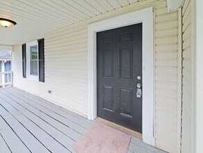 203 Laurel Ave SW in Atlanta, GA - Building Photo - Building Photo