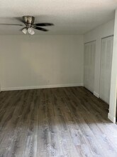 3102 SE Brook St in Stuart, FL - Foto de edificio - Building Photo