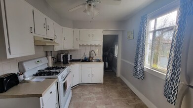 57 Mayfield Ave in Akron, OH - Building Photo - Building Photo