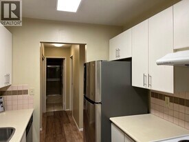 8640 Citation Dr in Richmond, BC - Building Photo