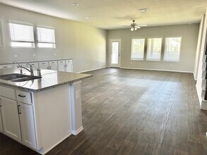 12310 New River Trl in Conroe, TX - Foto de edificio - Building Photo