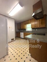 1255 Angelia Dr SW in Mableton, GA - Building Photo - Building Photo