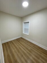 4044 W Hirsch St, Unit 1R in Chicago, IL - Building Photo - Building Photo