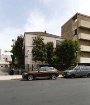 814 S Kingsley Dr in Los Angeles, CA - Building Photo