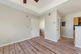 1185 Villagio Cir in Sarasota, FL - Building Photo - Building Photo