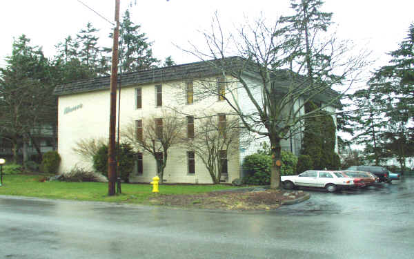 Alyson Manor in Lynnwood, WA - Building Photo - Building Photo