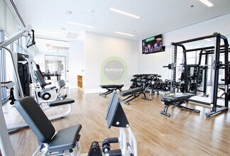 342 W Chestnut St in Chicago, IL - Building Photo - Building Photo