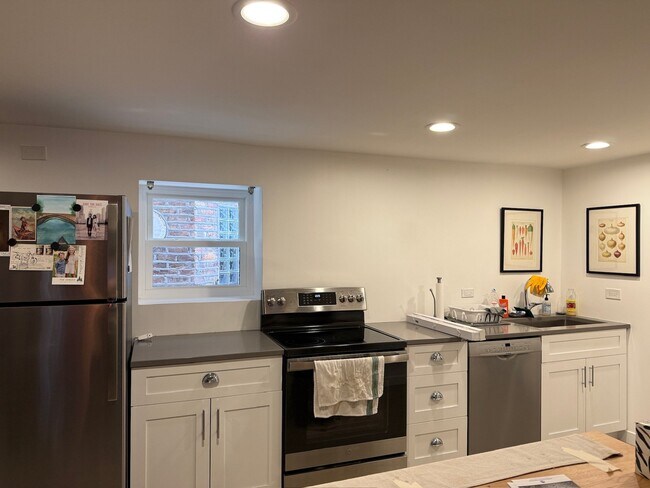 property at 3008 W George St