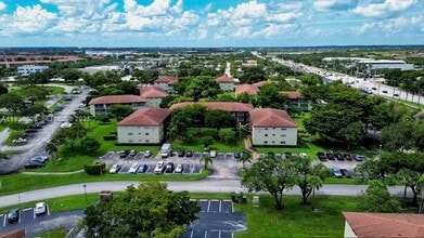 150 SW 134th Way in Pembroke Pines, FL - Building Photo - Building Photo