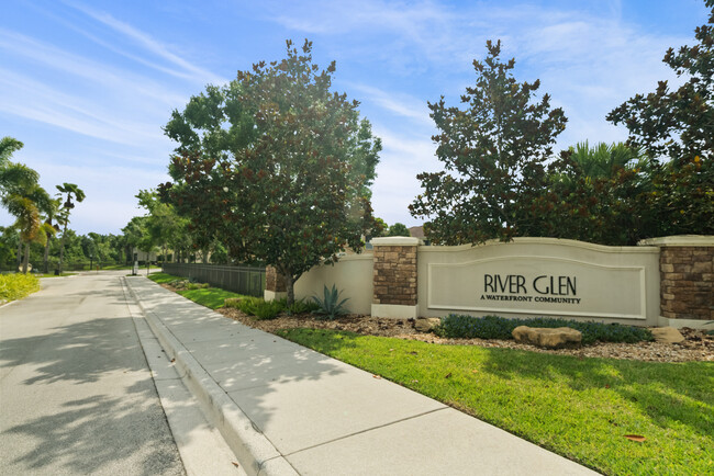 property at 7543 SW Herrington Ln