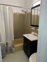 106-17 Metropolitan Ave in Queens, NY - Building Photo - Building Photo