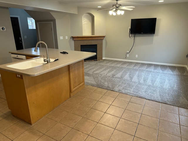 136 Arlington Way in Ogden, UT - Foto de edificio - Building Photo