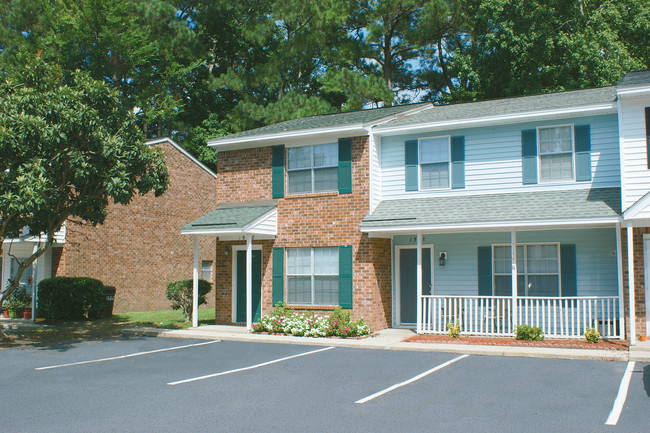 The Sullivan @ 1605 in Mount Pleasant, SC - Building Photo - Building Photo