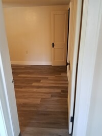 105 Theron St, Unit 2R photo'