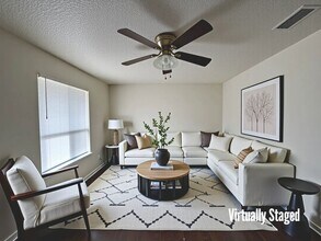 425 W Avenue C in Killeen, TX - Foto de edificio - Building Photo