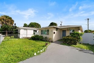 1032 18th St in West Palm Beach, FL - Building Photo