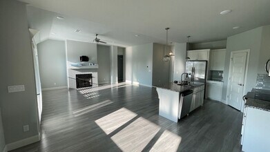 438 N Otoe St in Farmington, AR - Building Photo - Building Photo