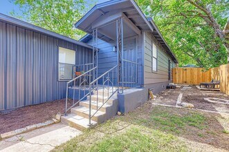 1428 Webberville Rd in Austin, TX - Building Photo - Building Photo