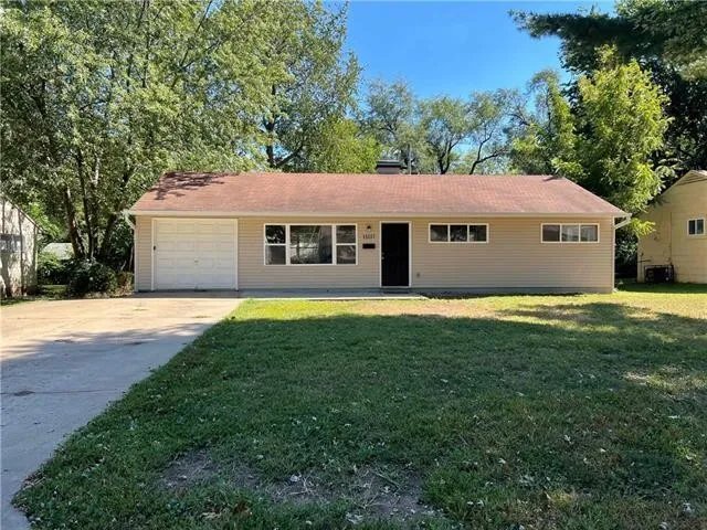 11117 Bristol Terrace in Kansas City, MO - Foto de edificio