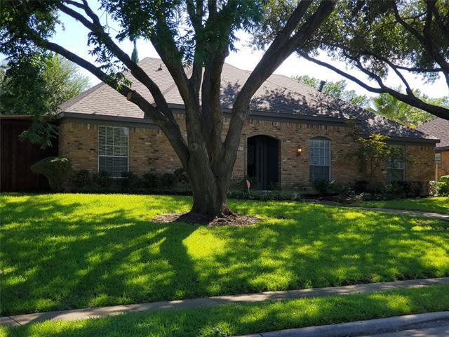 property at 3304 Lemmontree Ln