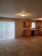 4241 Estate Dr S in Fargo, ND - Building Photo - Building Photo