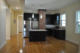 34 Juniper St in Boston, MA - Building Photo - Building Photo