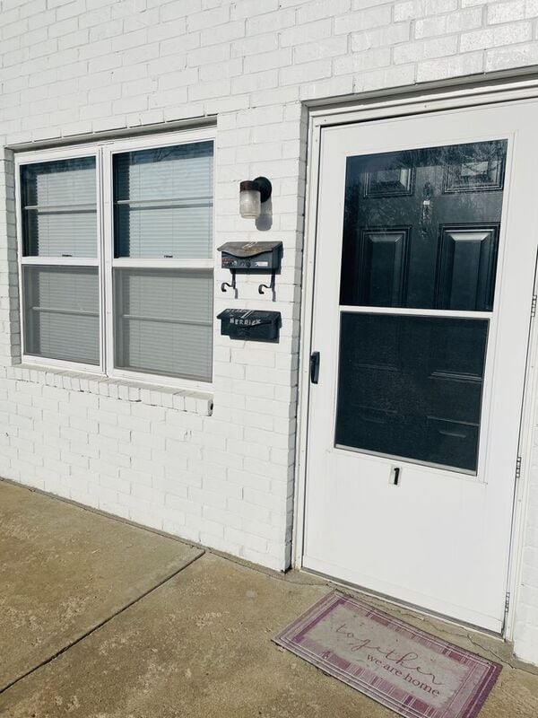 property at 1406 Magnolia W