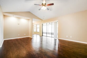 92 Lake Daisy Blvd in Winter Haven, FL - Foto de edificio - Building Photo