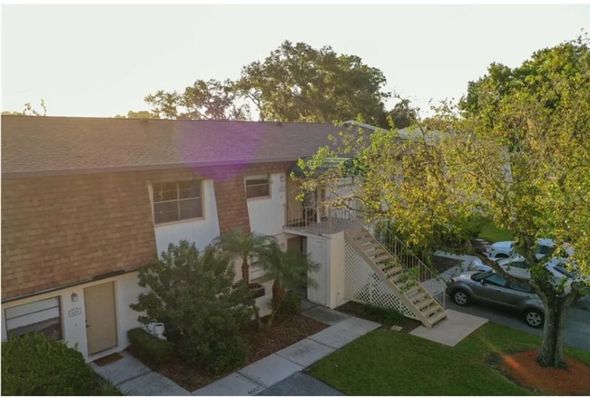 6057 Topher Trail in Mulberry, FL - Foto de edificio - Building Photo