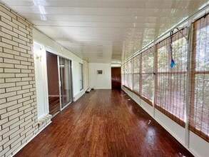 907 S Bowen Rd in Arlington, TX - Building Photo - Building Photo