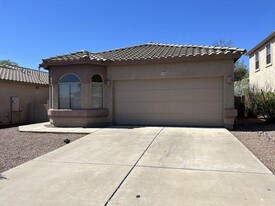 446 E Camino Rancho Cielo