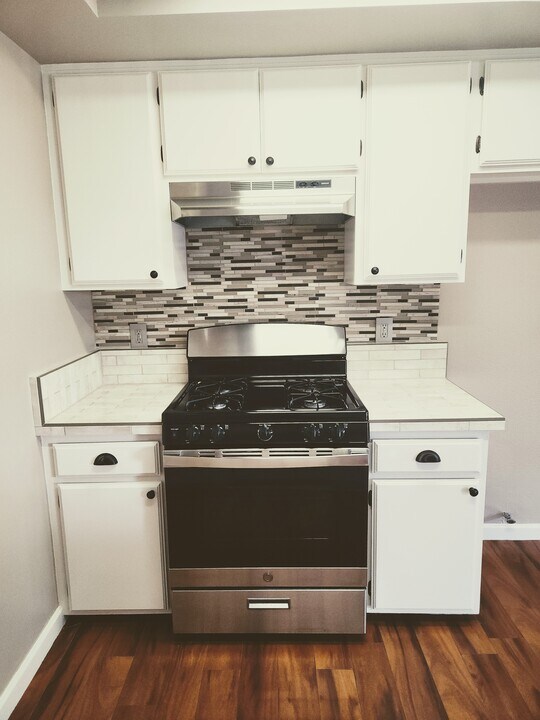 131 Montana St, Unit F in Monrovia, CA - Foto de edificio