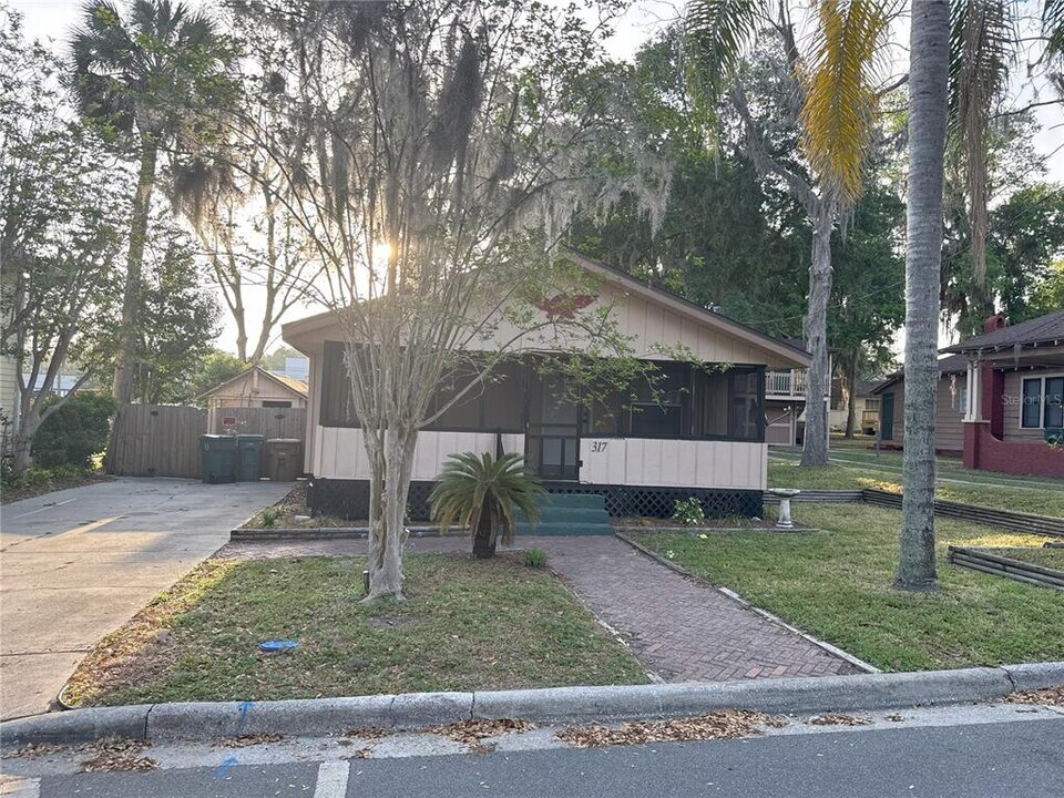 317 NE Sanchez Ave in Ocala, FL - Building Photo
